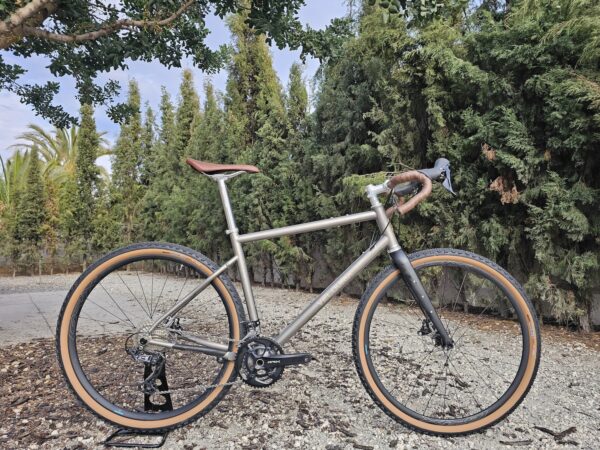 Far Away Titanium  Gravel talla L - Marrón